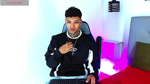 Snapshot of Rick_Wade chatting on February 10, 2026, 3:16 am Rick Wade online show from February 10, 2026, 3:16 am