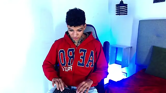 Snapshot of Rick_Wade chatting on January 19, 2026, 4:05 am Rick Wade online show from January 19, 2026, 4:05 am