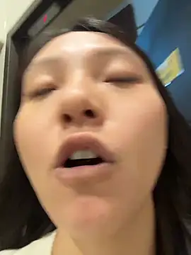 Yucheng  520 online show from March 15, 2026, 8:10 am