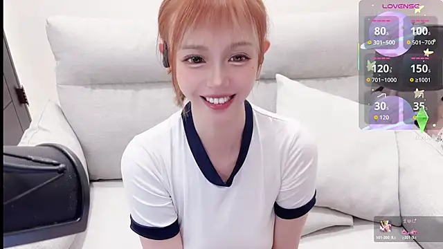 Snapshot of Yucheng__520 chatting on October 18, 2025, 12:40 pm Yucheng 520 online show from October 18, 2025, 12:40 pm