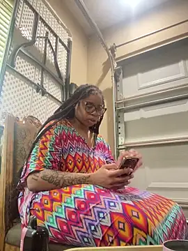 caramel  cremes online show from May 4, 2026, 1:03 pm