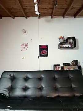 AlekBlake  online show from May 21, 2026, 3:37 am