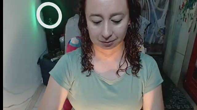 Milf Valeria online show from November 12, 2025, 3:05 pm