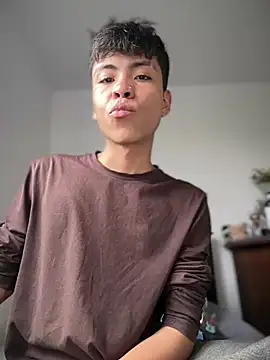 MaxiWildd online show from March 18, 2026, 9:04 pm