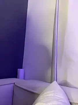 Snapshot of Kyleighc chatting on October 17, 2025, 11:17 pm Kyleighc online show from October 17, 2025, 11:17 pm