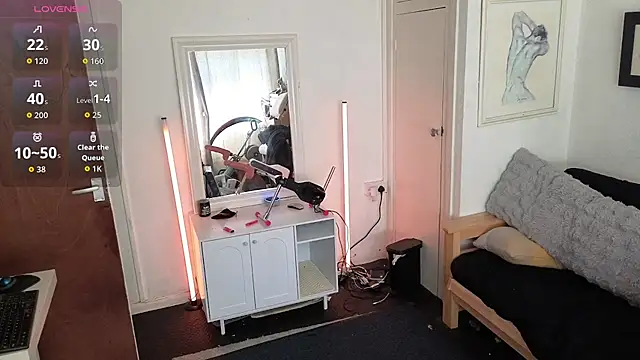 Snapshot of Dilfcam101 chatting on June 24, 2026, 8:13 am Dilfcam101 online show from June 24, 2026, 8:13 am