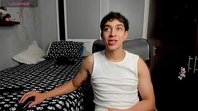 Snapshot of Noxx_starkK chatting on November 24, 2025, 1:49 am Noxx starkK online show from November 24, 2025, 1:49 am