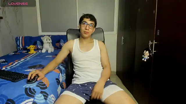 Snapshot of Noxx_starkK chatting on November 11, 2025, 2:50 am Noxx starkK online show from November 11, 2025, 2:50 am