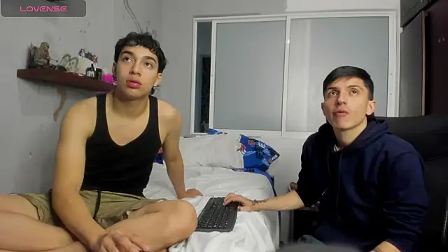 Snapshot of Noxx_starkK chatting on November 9, 2025, 12:25 am Noxx starkK online show from November 9, 2025, 12:25 am