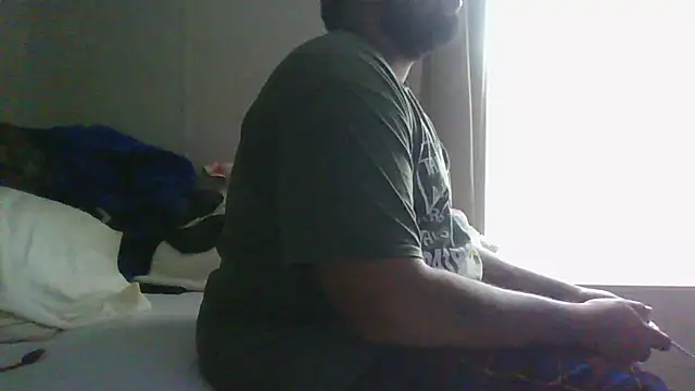 Bear2698 online show from September 15, 2025, 12:00 am