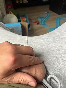 Snapshot of carapace31 chatting on October 4, 2025, 3:35 pm carapace31 online show from October 4, 2025, 3:35 pm