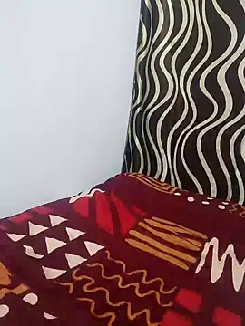 Sweetfucker  online show from November 12, 2025, 9:13 am