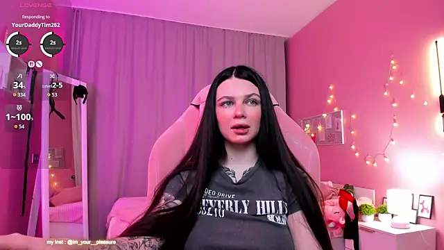 Snapshot of Michela_Fruet chatting on November 29, 2025, 1:06 am Michela Fruet online show from November 29, 2025, 1:06 am