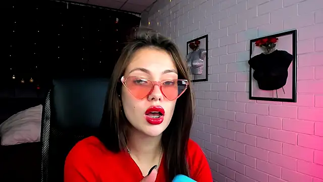 SeaJorji online show from December 14, 2025, 1:17 pm