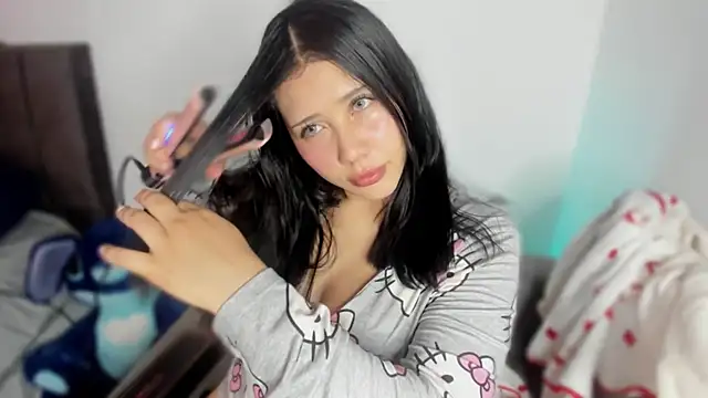 snow doll online show from March 16, 2026, 8:44 pm