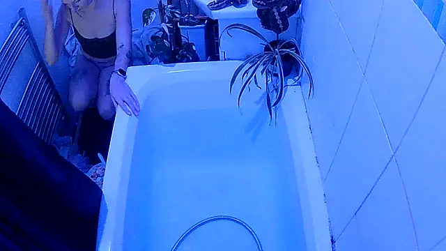 AvaFox x online show from October 21, 2025, 5:34 pm