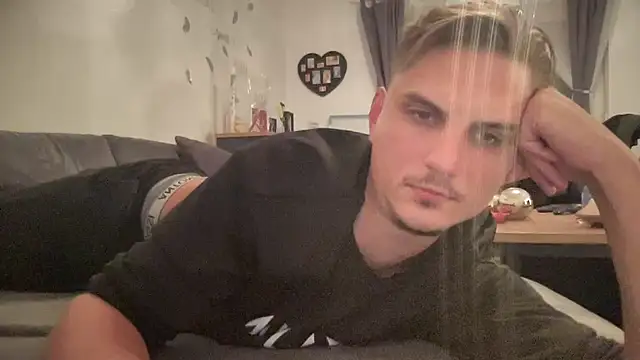 Sweetbooy90 online show from October 10, 2025, 9:15 pm