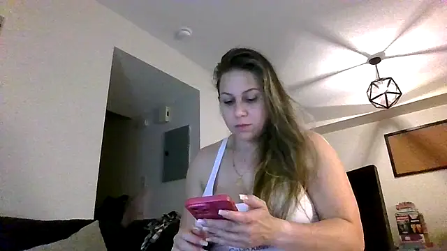 Snapshot of thedevinemama chatting on July 24, 2026, 3:24 am thedevinemama online show from July 24, 2026, 3:24 am