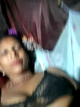 Snapshot of Savita992 chatting on October 25, 2025, 11:05 pm Savita992 online show from October 25, 2025, 11:05 pm