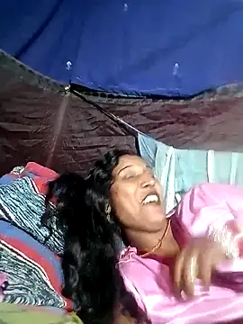 Snapshot of Savita992 chatting on November 23, 2025, 8:02 am Savita992 online show from November 23, 2025, 8:02 am