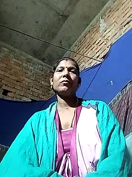 Snapshot of Savita992 chatting on November 18, 2025, 2:53 pm Savita992 online show from November 18, 2025, 2:53 pm