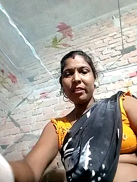 Snapshot of Savita992 chatting on October 14, 2025, 5:13 pm Savita992 online show from October 14, 2025, 5:13 pm