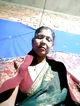 Snapshot of Savita992 chatting on November 30, 2025, 6:52 pm Savita992 online show from November 30, 2025, 6:52 pm