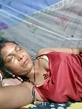 Snapshot of Savita992 chatting on May 22, 2026, 7:34 pm Savita992 online show from May 22, 2026, 7:34 pm