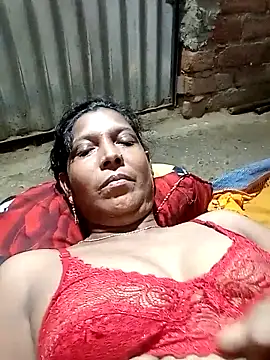 Snapshot of Savita992 chatting on October 8, 2025, 10:43 pm Savita992 online show from October 8, 2025, 10:43 pm