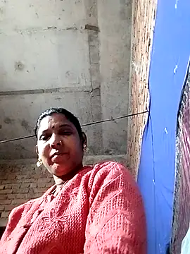 Snapshot of Savita992 chatting on December 14, 2025, 2:11 pm Savita992 online show from December 14, 2025, 2:11 pm