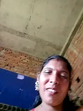 Snapshot of Savita992 chatting on November 10, 2025, 6:07 am Savita992 online show from November 10, 2025, 6:07 am