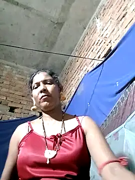 Snapshot of Savita992 chatting on April 27, 2026, 3:10 pm Savita992 online show from April 27, 2026, 3:10 pm