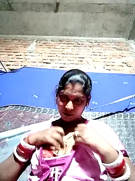 Snapshot of Savita992 chatting on November 21, 2025, 7:13 pm Savita992 online show from November 21, 2025, 7:13 pm