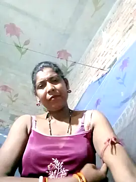 Snapshot of Savita992 chatting on May 10, 2026, 7:16 pm Savita992 online show from May 10, 2026, 7:16 pm