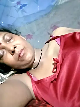 Snapshot of Savita992 chatting on April 23, 2026, 8:32 pm Savita992 online show from April 23, 2026, 8:32 pm