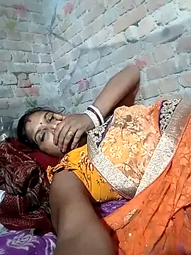 Snapshot of Savita992 chatting on October 20, 2025, 5:02 pm Savita992 online show from October 20, 2025, 5:02 pm