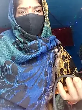 Snapshot of HOTFARSI chatting on October 22, 2025, 7:13 pm HOTFARSI online show from October 22, 2025, 7:13 pm