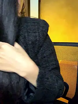 Nhinhi18 online show from January 16, 2026, 3:49 pm