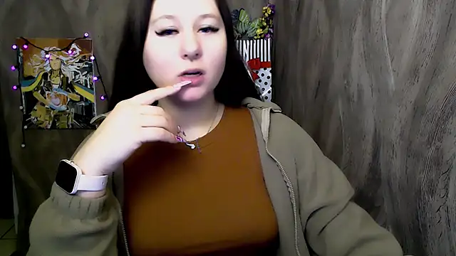 Linda S  online show from December 5, 2025, 3:54 pm