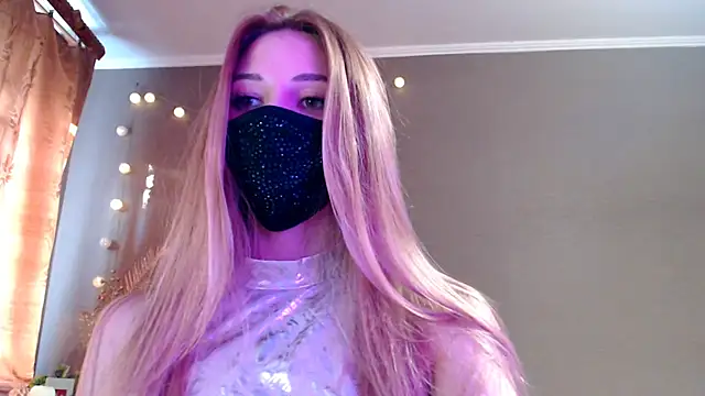 Iris lave online show from May 11, 2026, 4:04 pm