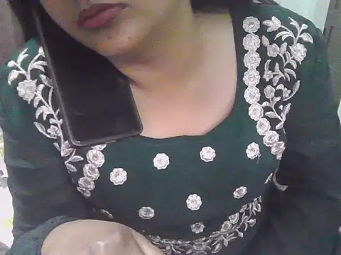 Snapshot of kushi25_bangalore chatting on February 28, 2026, 6:40 pm kushi25 bangalore online show from February 28, 2026, 6:40 pm