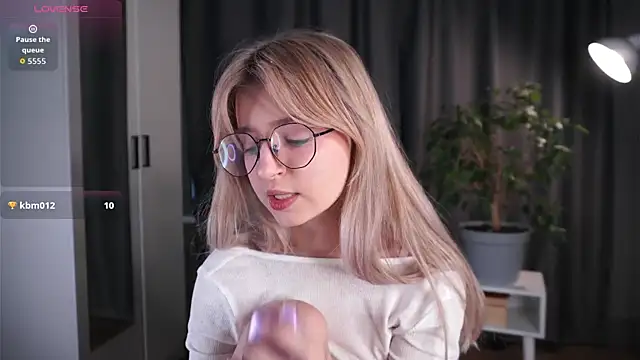 Snapshot of zegoii chatting on October 28, 2025, 1:32 pm zegoii online show from October 28, 2025, 1:32 pm