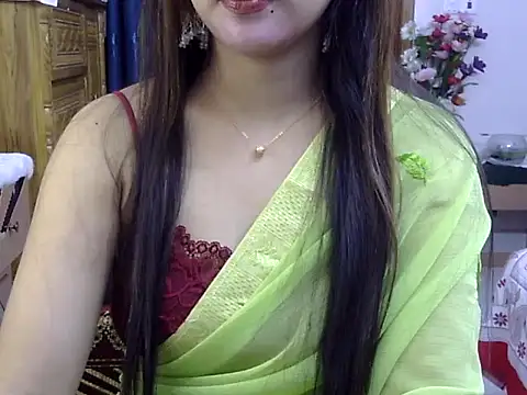 Snapshot of Obonti_2000 chatting on December 4, 2025, 4:39 pm Obonti 2000 online show from December 4, 2025, 4:39 pm