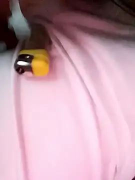 Snapshot of Frank0021 chatting on November 14, 2025, 10:13 pm Frank0021 online show from November 14, 2025, 10:13 pm