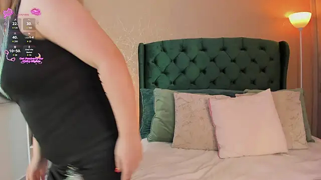 Snapshot of naughty_fun_room chatting on December 2, 2025, 10:55 pm naughty fun room online show from December 2, 2025, 10:55 pm