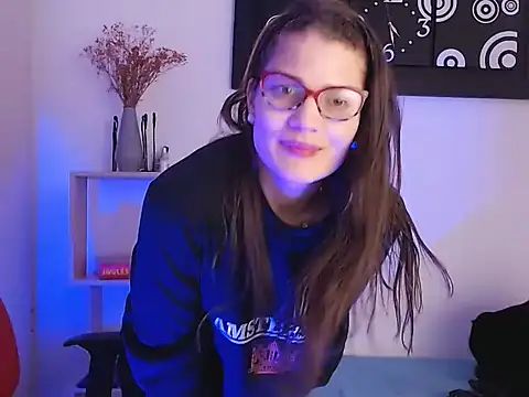 Camila-ventura online show from September 11, 2025, 8:09 pm