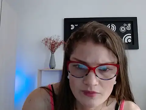 Camila-ventura online show from October 4, 2025, 3:13 pm