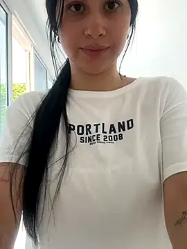 lucy grey25 online show from November 8, 2025, 5:27 pm