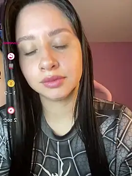 Snapshot of lucy_grey25 chatting on June 30, 2026, 5:13 pm lucy grey25 online show from June 30, 2026, 5:13 pm
