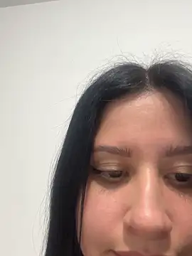 lucy grey25 online show from November 5, 2025, 2:25 am